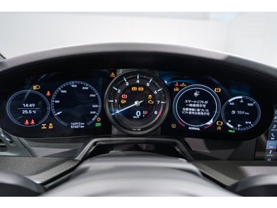 PORSCHE 911 - 6