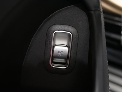 2025 Mercedes-BENZ GLS MAYBACH — миниатюра 27