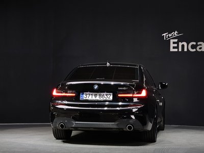 2021 BMW 3 SERIES — фото 3
