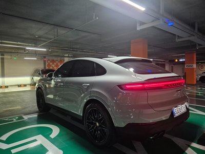 PORSCHE CAYENNE - 4