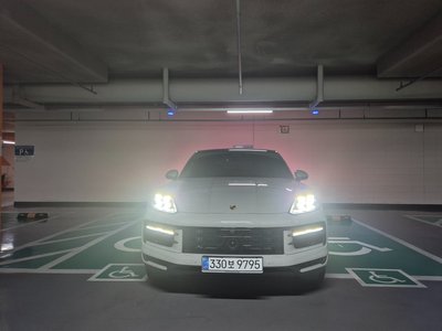 PORSCHE CAYENNE - 2