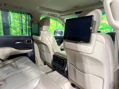 TOYOTA LAND CRUISER - 7