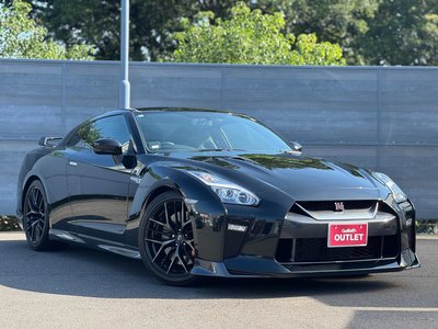 NISSAN GT-R