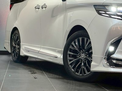 TOYOTA ALPHARD - 10