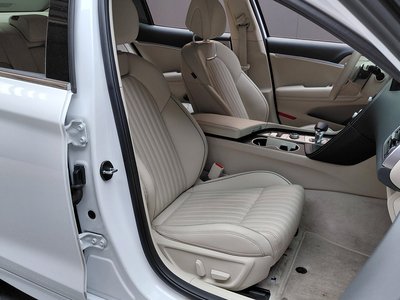 2022 Genesis THE NEW G70 thumbnail 18