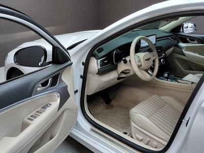 2022 Genesis THE NEW G70 thumbnail 13