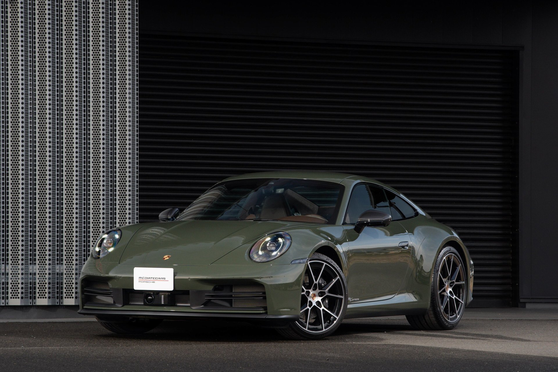 PORSCHE 911 - View 1