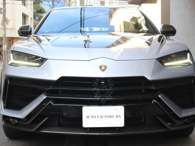 LAMBORGHINI URUS - 2