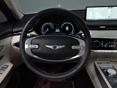 2021 GENESIS GV70 — миниатюра 13