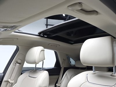 2021 GENESIS GV70 — миниатюра 18