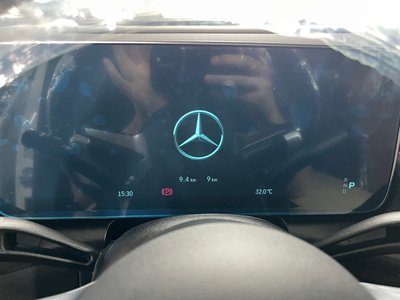 2026 Mercedes-BENZ GLC photo 8