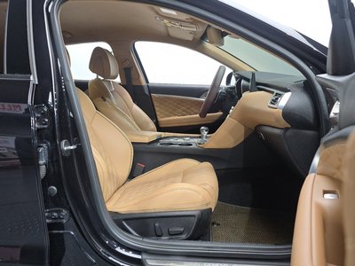 2022 Genesis THE NEW G70 — миниатюра 16