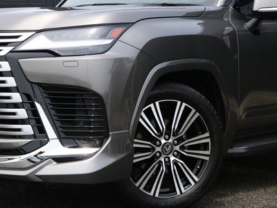 صورة 6 لـ 2022 Lexus LX