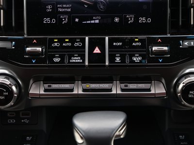 صورة مصغرة 30 لـ 2022 Lexus LX