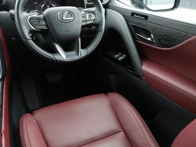 صورة مصغرة 47 لـ 2022 Lexus LX