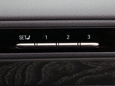صورة مصغرة 43 لـ 2022 Lexus LX