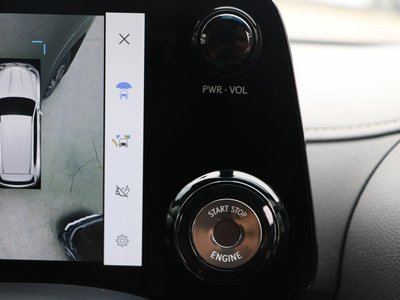 صورة مصغرة 28 لـ 2022 Lexus LX