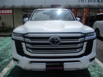 TOYOTA LAND CRUISER 300 - 3
