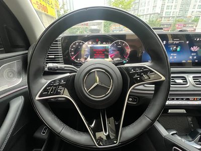 2026 Mercedes-BENZ GLE — фото 8