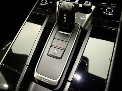 2024 Porsche 911 — миниатюра 30