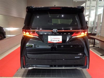 صورة 9 لـ 2024 Toyota VELLFIRE