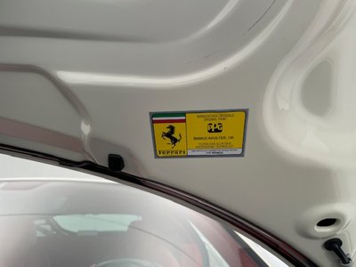 2011 FERRARI 458 ITALIA — миниатюра 15
