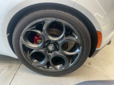 2015 ALFA Romeo 4C — миниатюра 12