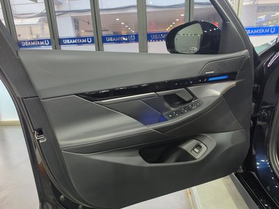 صورة مصغرة 17 لـ 2024 BMW 5 SERIES