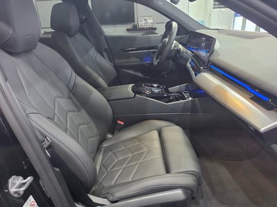 صورة 3 لـ 2024 BMW 5 SERIES