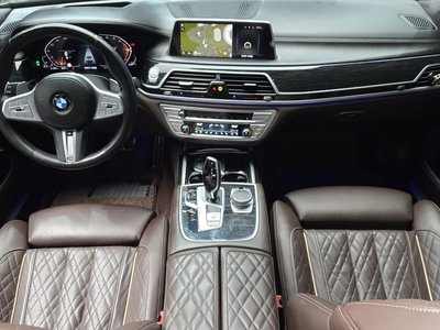 صورة 5 لـ 2021 BMW 7 SERIES