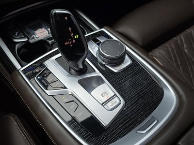 صورة مصغرة 12 لـ 2021 BMW 7 SERIES