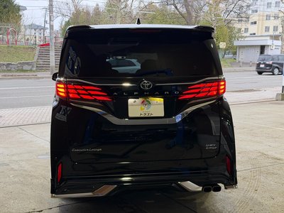 TOYOTA ALPHARD - 4