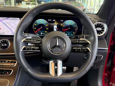 MERCEDES-BENZ E-CLASS - 9