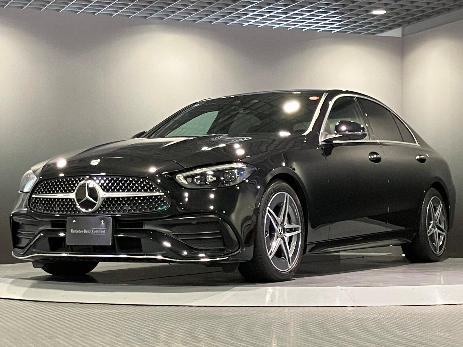 MERCEDES-BENZ C-CLASS - View 1