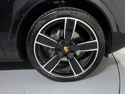 PORSCHE CAYENNE - 8
