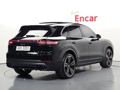 PORSCHE CAYENNE - 4