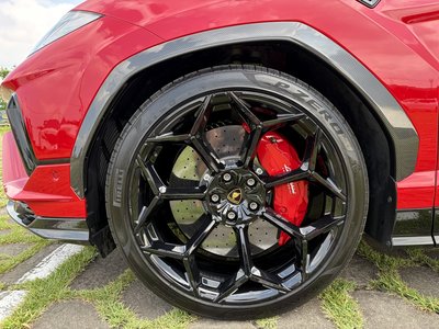 2024 Lamborghini URUS 照片 8