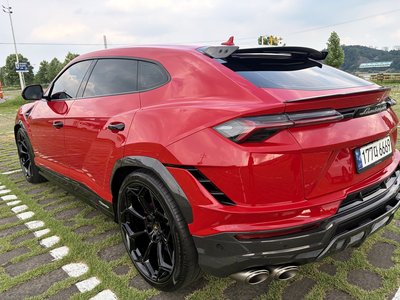 2024 Lamborghini URUS 照片 7