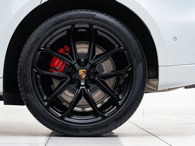 PORSCHE MACAN - 9