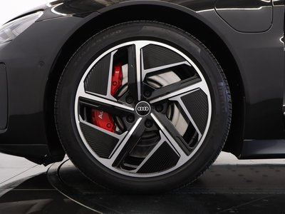 AUDI E-TRON GT QUATTRO - 8