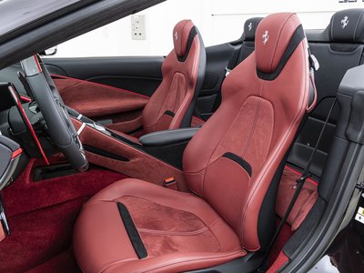 FERRARI ROMA SPIDER - 4