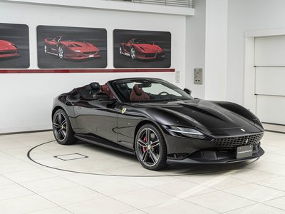 FERRARI ROMA SPIDER - 2