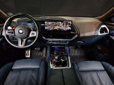 BMW XM - 5