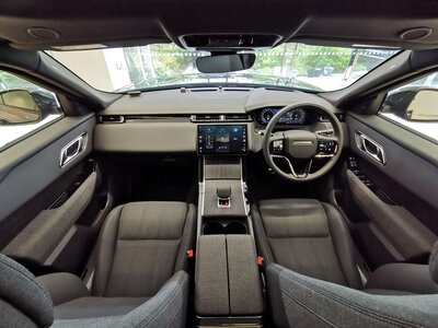 LAND ROVER RANGE ROVER VELAR - 3