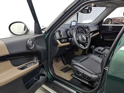 MINI COOPER D COUNTRYMAN - 10