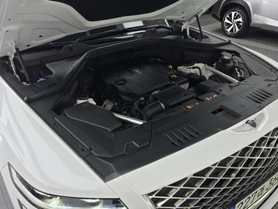 2022 Genesis GV80 photo 7