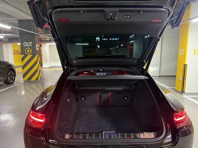 PORSCHE PANAMERA - 8