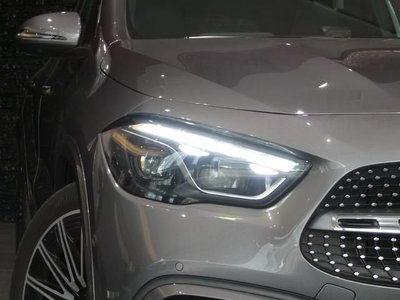 MERCEDES-BENZ GLA - 3
