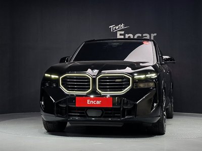 2025 BMW XM 照片 2