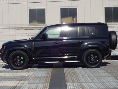 LAND ROVER DEFENDER - 3